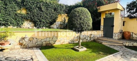 5 bedrooms Villa in Rome, Italy No. 320153 7