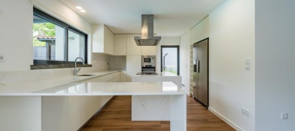 4 bedrooms Villa in Cascais, Portugal No. 257780 14