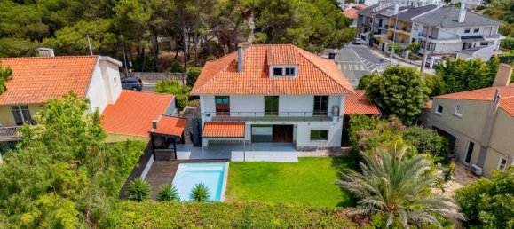4 bedrooms Villa in Cascais, Portugal No. 257780 2