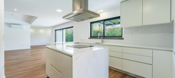 4 bedrooms Villa in Cascais, Portugal No. 257780 16