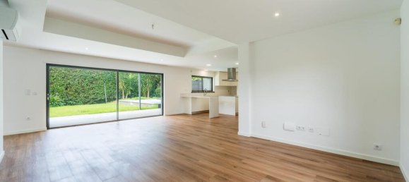 4 bedrooms Villa in Cascais, Portugal No. 257780 6