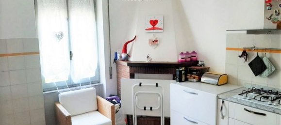 Дом с 7 комнатами в Орвието, Италия № 47390 14