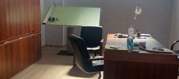 Oficina en Cosenza, Italy 100 m² No. 41568 4