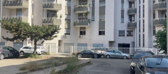 Oficina en Cosenza, Italy 100 m² No. 41568 7