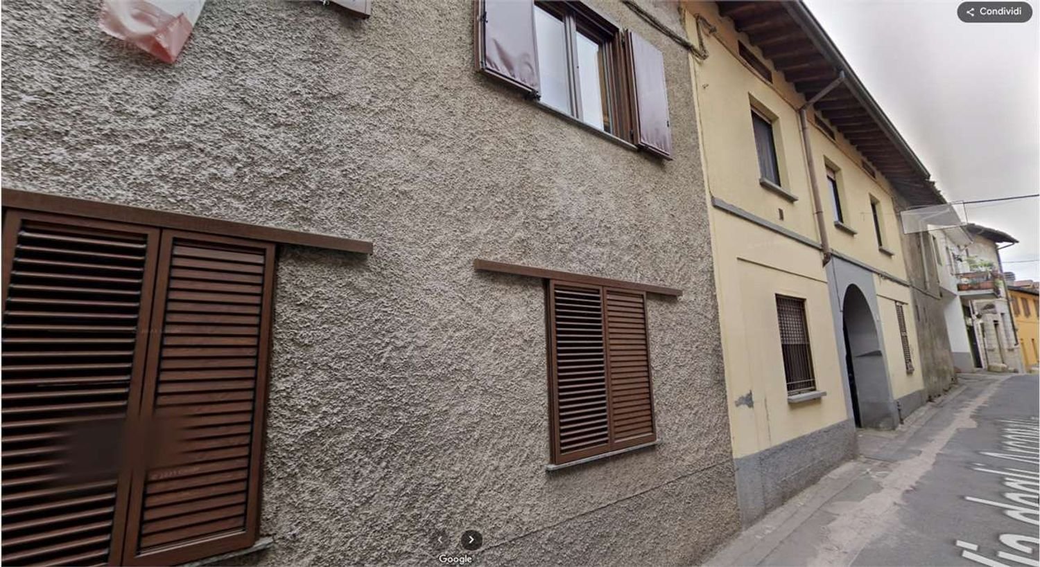 2 bedrooms Apartment in Lomazzo, Italy No. 380603