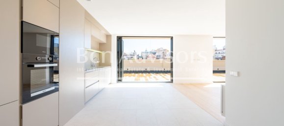 3 bedrooms Penthouse in Eixample, Spain No. 164803 10
