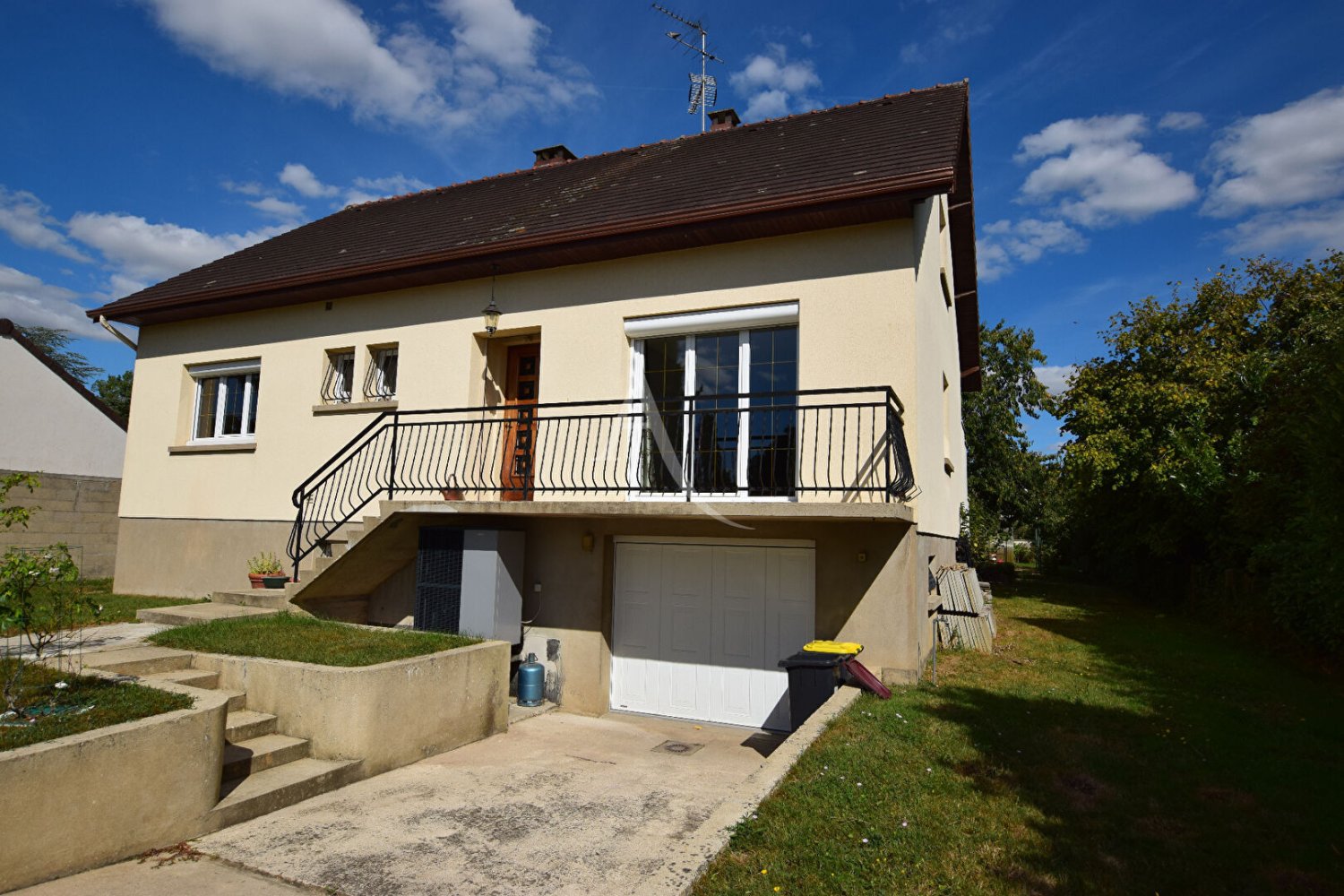 4 Schlafzimmer Haus in Grandpuits-Bailly-Carrois, France, Nr. 321523