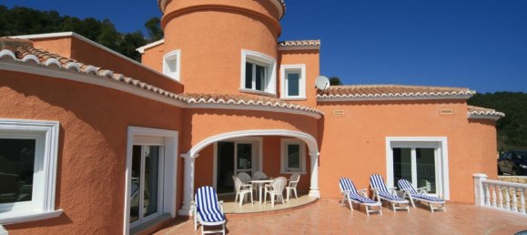 3 bedrooms Villa in Alicante, Spain No. 137275 3