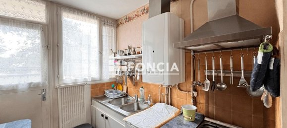 Apartamento de 2 dormitorios en Rhone, France No. 285164 3