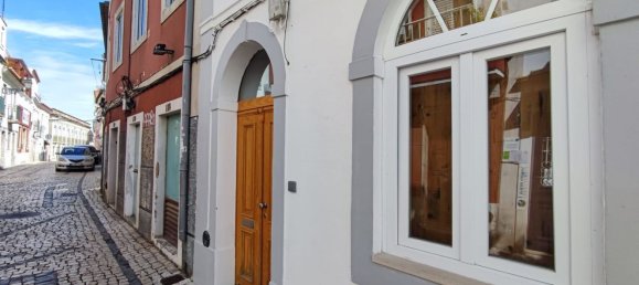 Bâtiment à Vila Franca de Xira, Portugal 186m² No. 77128 9