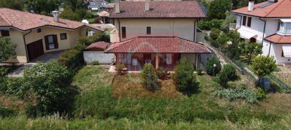 5 rooms Apartment in Udine, Italy No. 86322 2