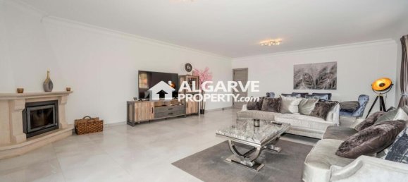 5 bedrooms Villa in Loule, Portugal No. 351565 2