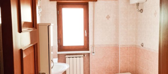 4 rooms Apartment in Pontecorvo, Italy No. 257043 6