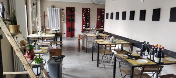 Propiedad comercial de 3 habitaciónes en Collegno, Italy No. 112707 6