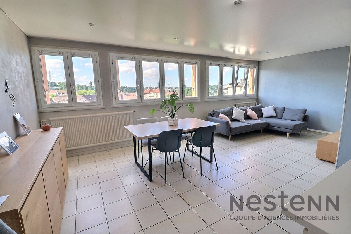 3 Schlafzimmer Wohnung in Neuilly-sur-Marne, France, Nr. 175236