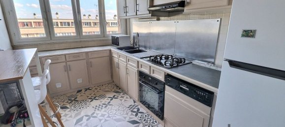 3 Schlafzimmer Wohnung in Neuilly-sur-Marne, France, Nr. 175236 2