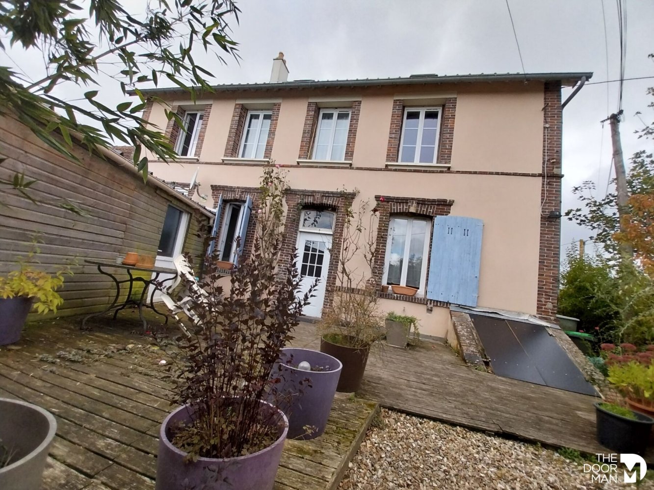 3 bedrooms House in Maintenon, France No. 215077