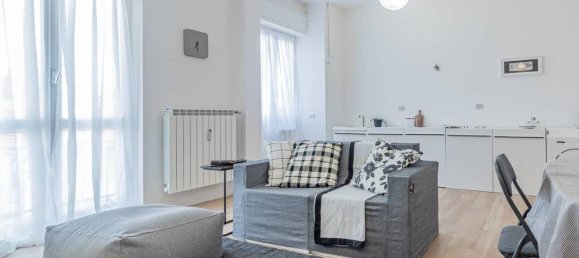 3-salle Appartement à San Vittore Olona, Italy No. 40358 2