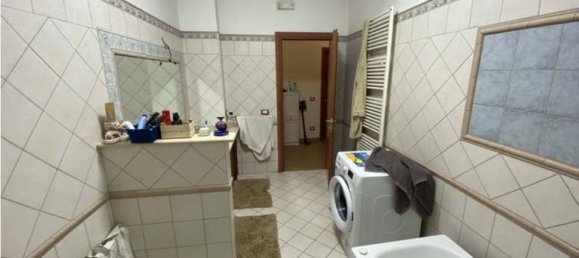 3 bedrooms Apartment in Sonnino, Italy No. 182256 8