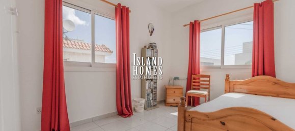 Casa de 3 dormitorios en Paralimni, Cyprus No. 24025 17