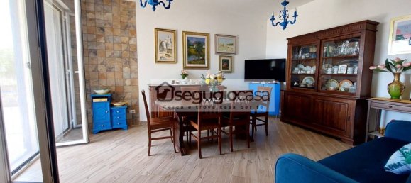 2 bedrooms Villa in Rome, Italy No. 324042 4