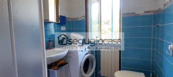 2 bedrooms Villa in Rome, Italy No. 324042 15