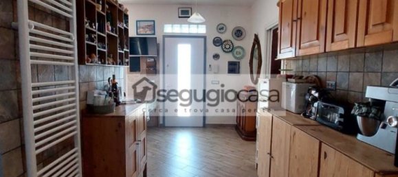 2 bedrooms Villa in Rome, Italy No. 324042 9