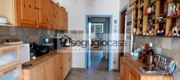2 bedrooms Villa in Rome, Italy No. 324042 10