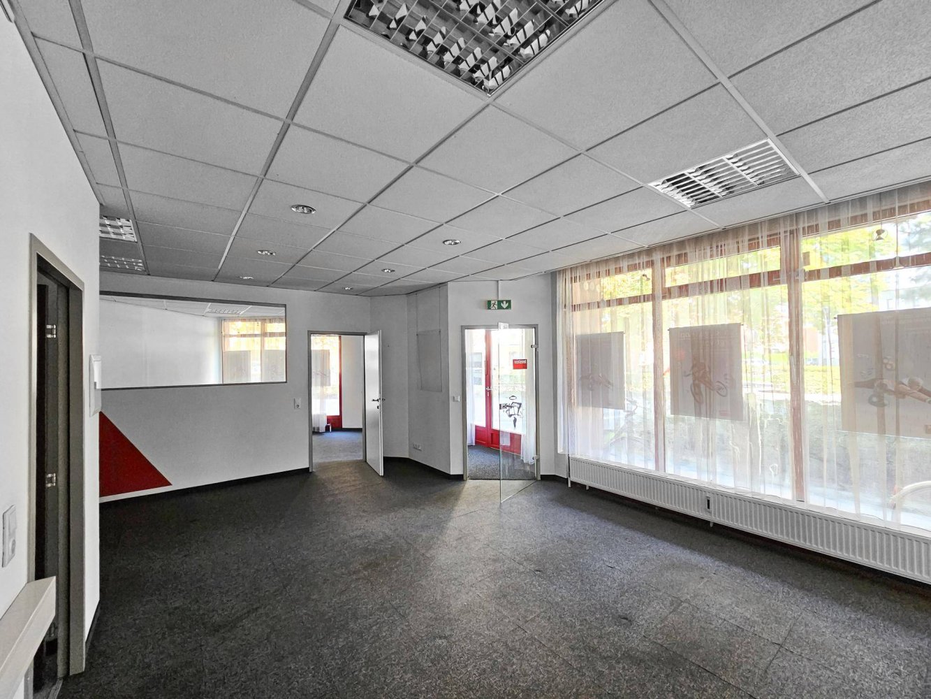 Oficina de 3 habitaciónes en Innsbruck-Stadt, Austria No. 87754