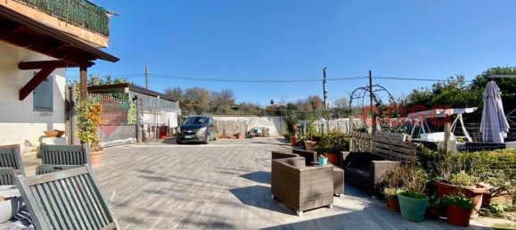 3 rooms Apartment in Giugliano in Campania, Italy No. 154834 5