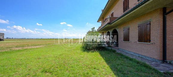 6 rooms House in Poggio Renatico, Italy No. 305100 35