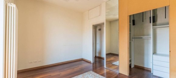 Квартира с 2 спальнями в Милан, Италия № 289424 26