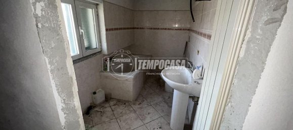 5 rooms House in Fino Mornasco, Italy No. 6013 19
