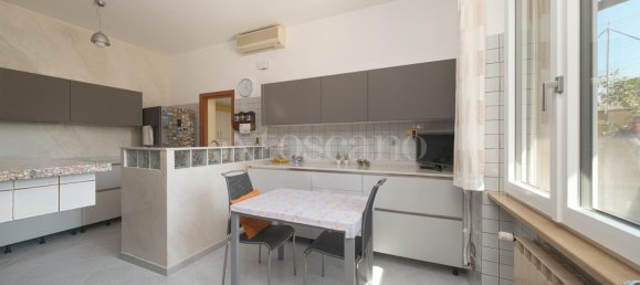 4 rooms Villa in Rome, Italy No. 111596 5