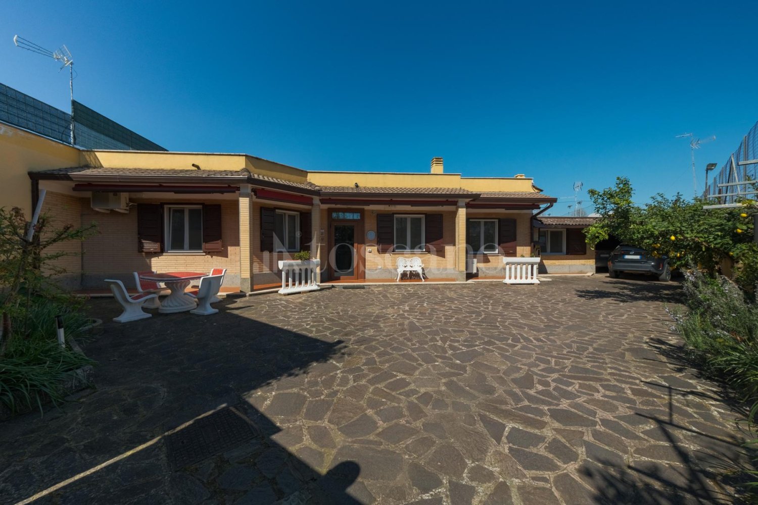 4 rooms Villa in Rome, Italy No. 111596