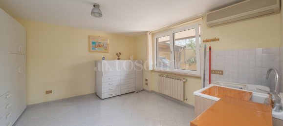4 rooms Villa in Rome, Italy No. 111596 10