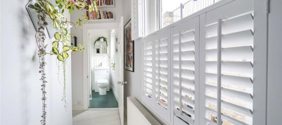 1 bedroom Apartment in London, United Kingdom No. 7635 2