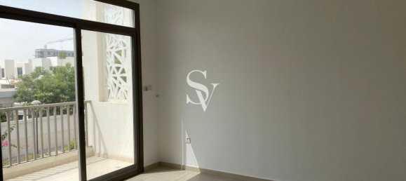 Casa geminada T3 em Town Square, UAE N.º 201035 10