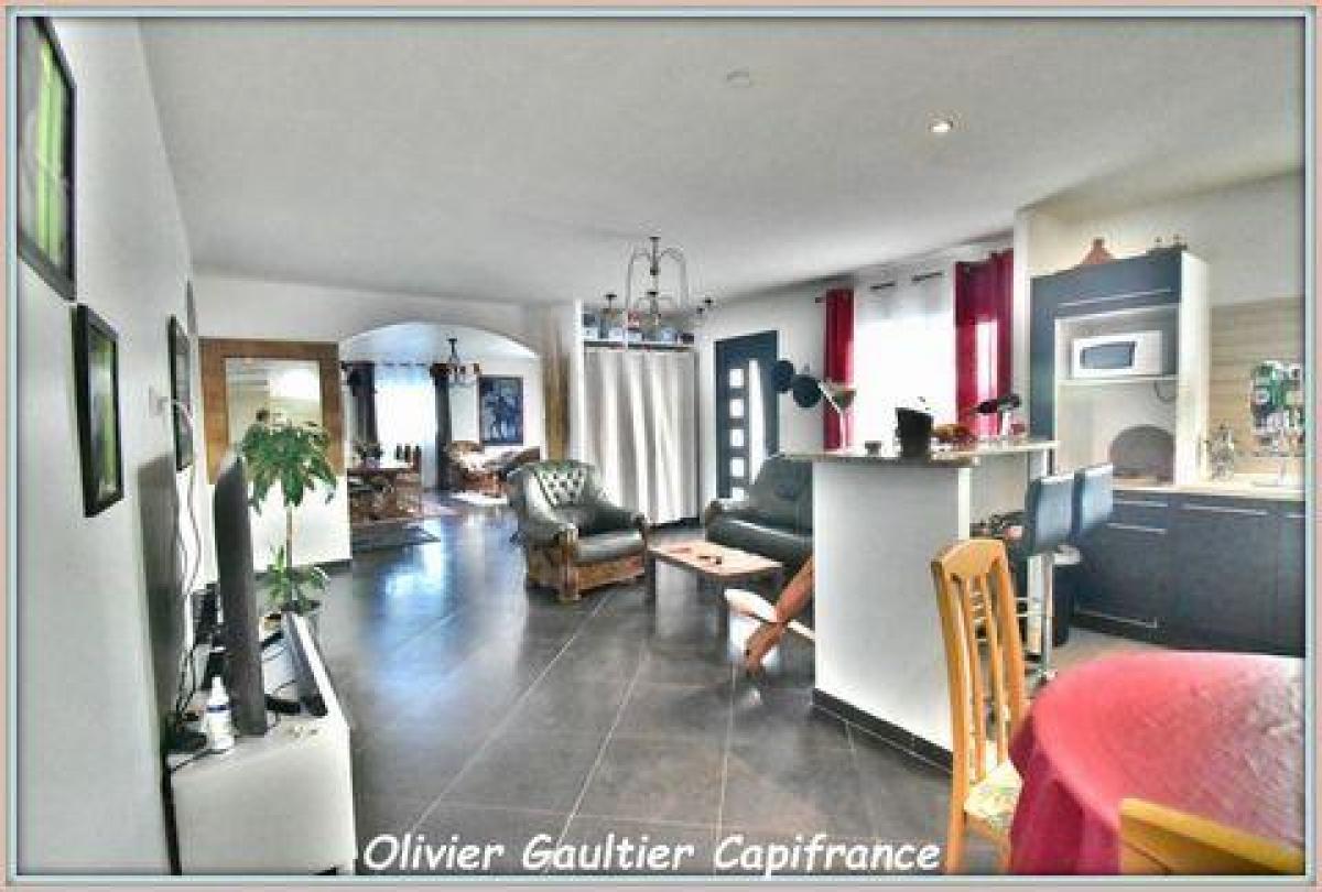 3 bedrooms House in Carcassonne, France No. 27692