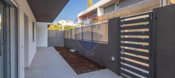 Villa de 5 habitaciónes en Bari, Italy No. 63623 8