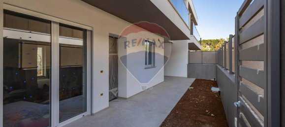 Villa de 5 habitaciónes en Bari, Italy No. 63623 7