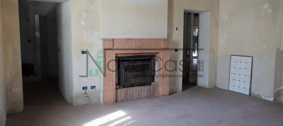 2 Schlafzimmer Haus in Castelnuovo Bocca d'Adda, Italy, Nr. 229961 7