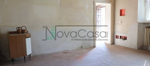 2 Schlafzimmer Haus in Castelnuovo Bocca d'Adda, Italy, Nr. 229961 9