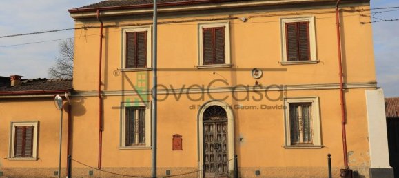 2 Schlafzimmer Haus in Castelnuovo Bocca d'Adda, Italy, Nr. 229961 2