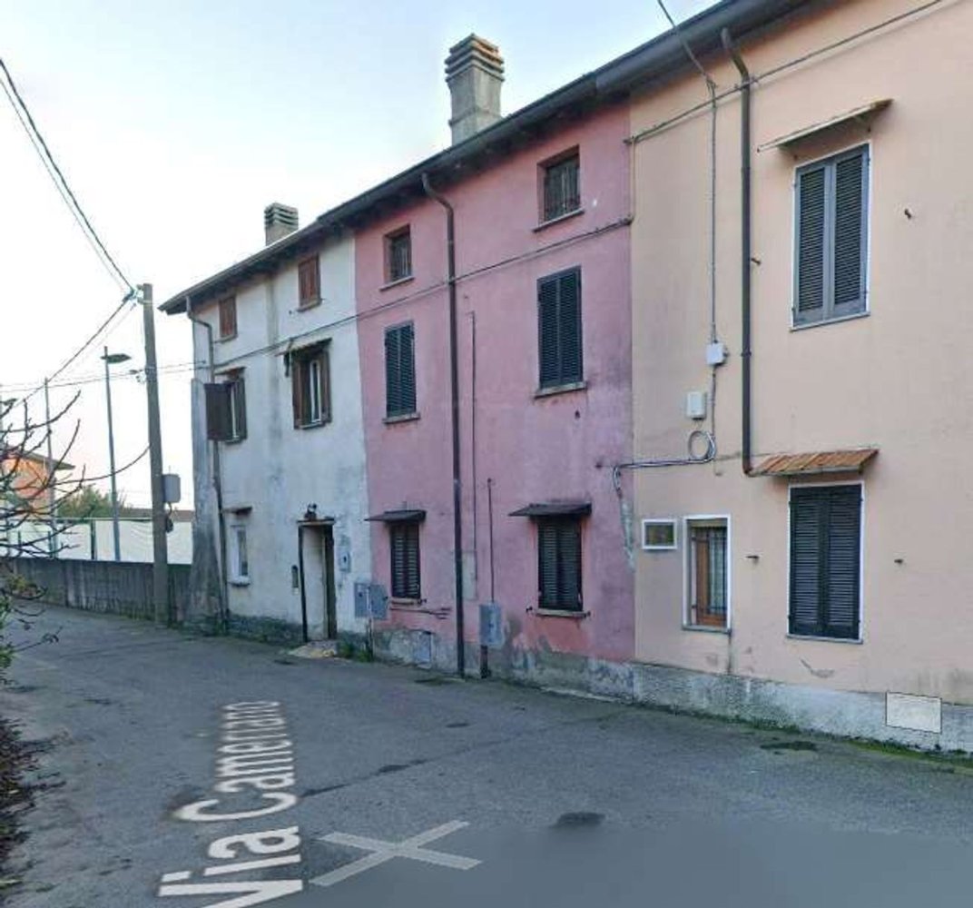 3 bedrooms Apartment in Agrate Conturbia, Italy No. 359384