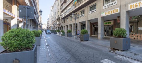 Gewerbliche Immobilie in Granada, Spain 500m², Nr. 178938 8