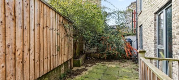 2 bedrooms Apartment in London, United Kingdom No. 12808 8