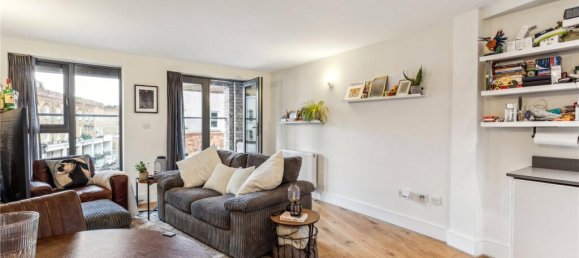 2 bedrooms Apartment in London, United Kingdom No. 12808 5