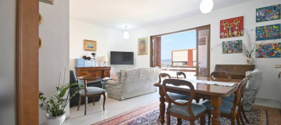 3 bedrooms Apartment in Cagliari, Italy No. 270101 2