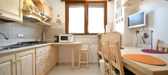 3 bedrooms Apartment in Cagliari, Italy No. 270101 16